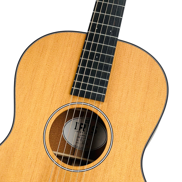 Iris RCM-000 12-Fret Torrefied Sitka Top Acoustic Guitar - Natural - 3