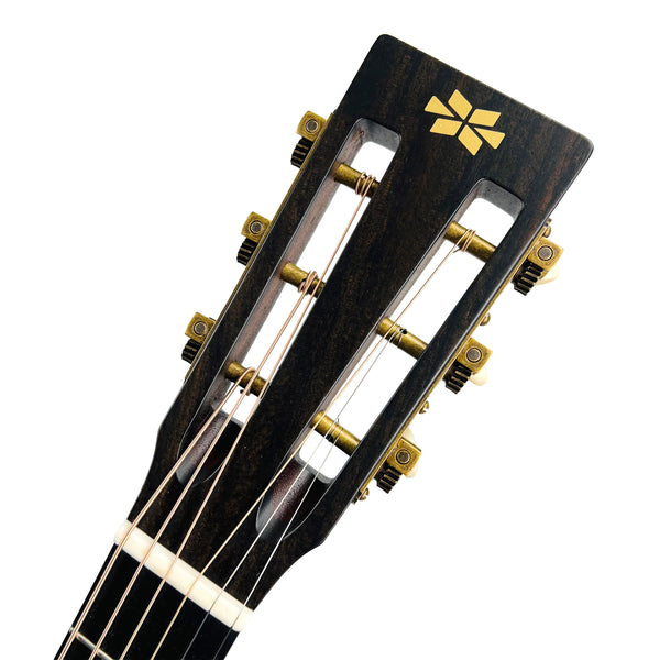 Iris RCM-000 12-Fret Torrefied Sitka Top Acoustic Guitar - Natural - 9