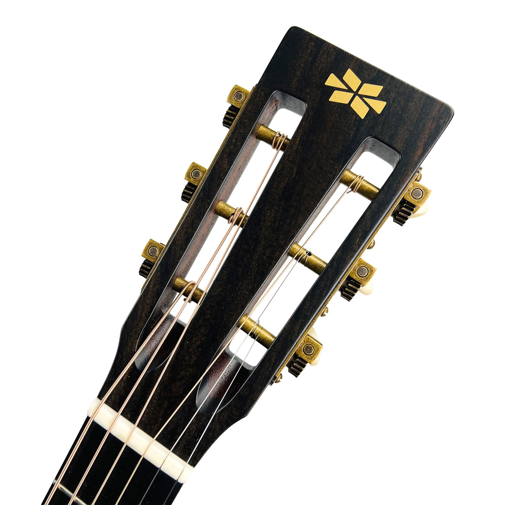 Iris RCM-000 12-Fret Torrefied Sitka Top Acoustic Guitar - Natural - 9