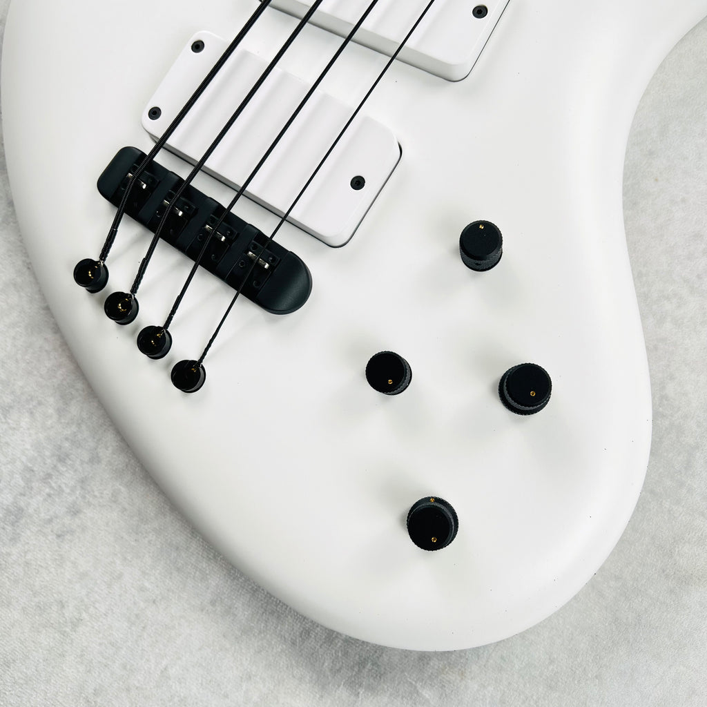 Jens Ritter R-8 Singlecut 4-String Bass 2017 - White - 5