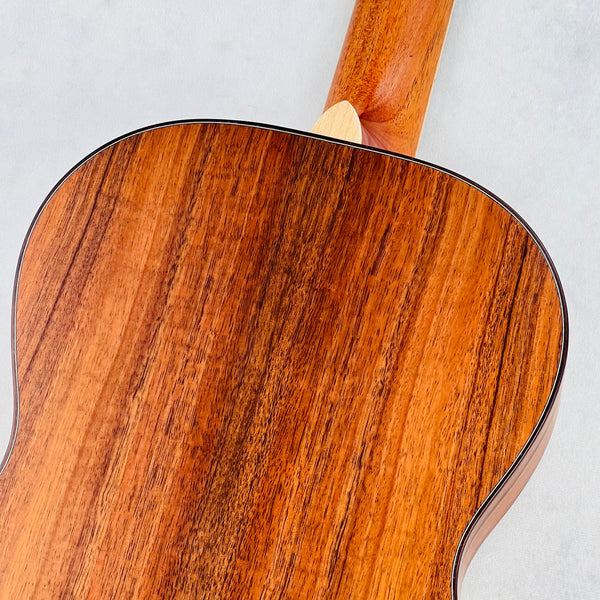 Larrivee 00-40 Koa Limited Acoustic Guitar - Natural - 12