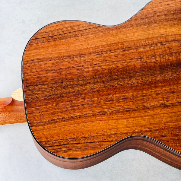 Larrivee 00-40 Koa Limited Acoustic Guitar - Natural - 16