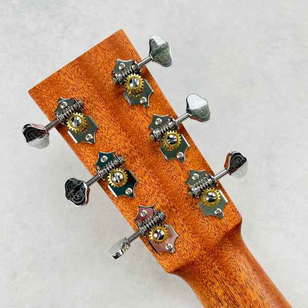 Larrivee 00-40 Koa Limited Acoustic Guitar - Natural - 18
