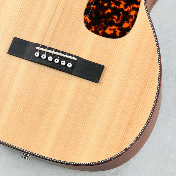 Larrivee 00-40 Koa Limited Acoustic Guitar - Natural - 5