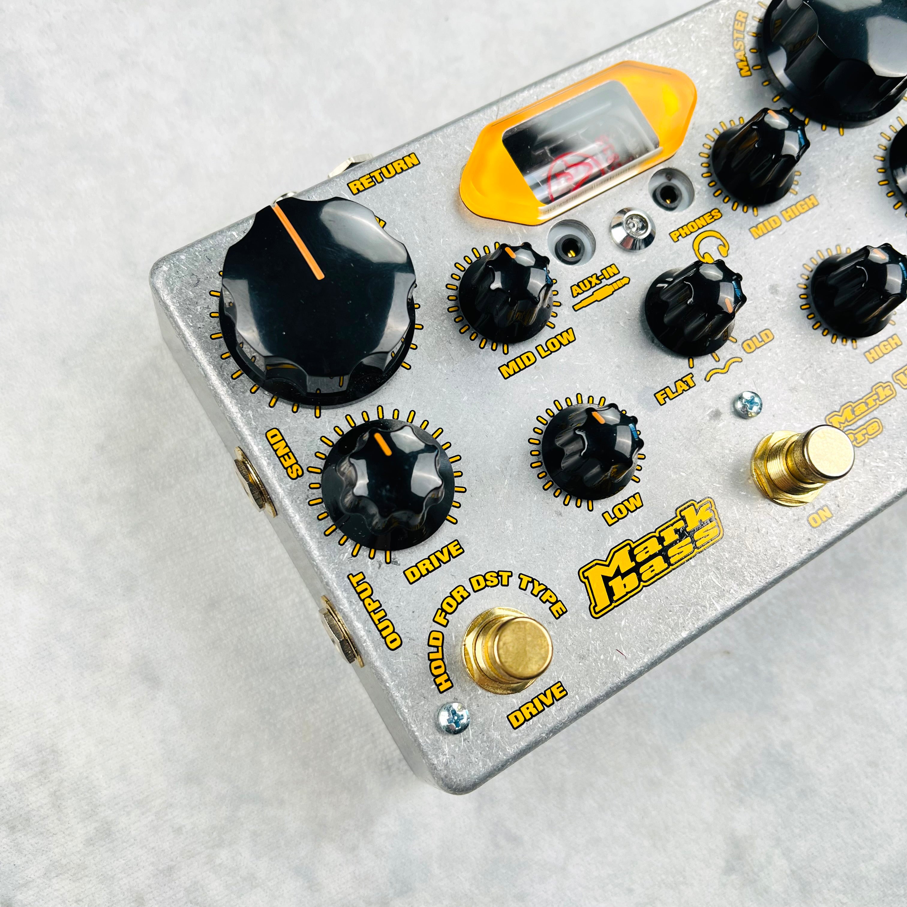 markbass preamp pedal Mark Vintage Pre 2020s - Silver deck two independent distortions Model:G-force ZM Display Double Helical (Herringbone) Gear