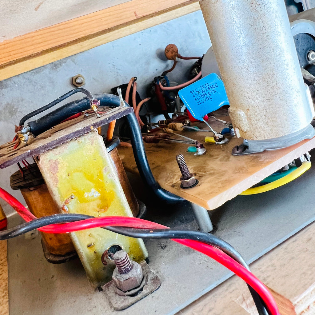 Marshall Capri 1x10" Combo Amplifier 1966 - Red - 13