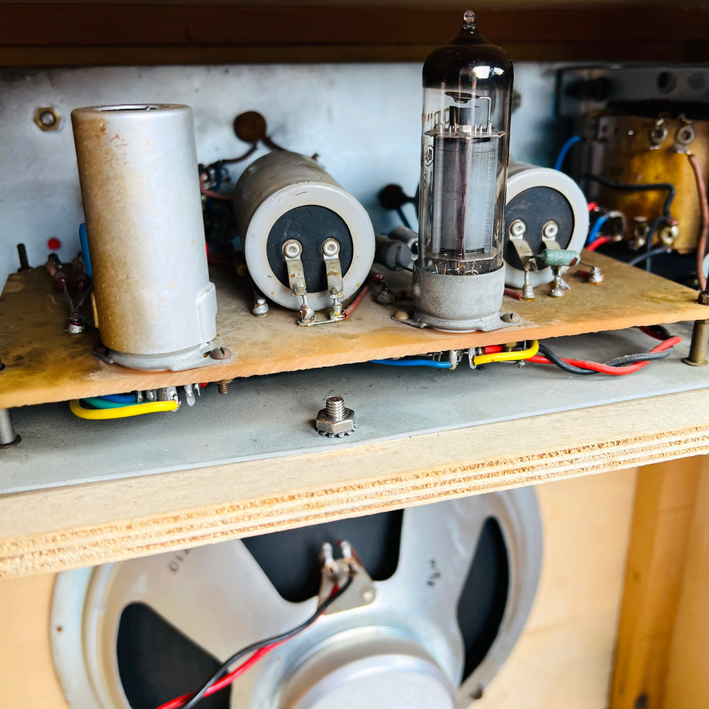 Marshall Capri 1x10" Combo Amplifier 1966 - Red - 16