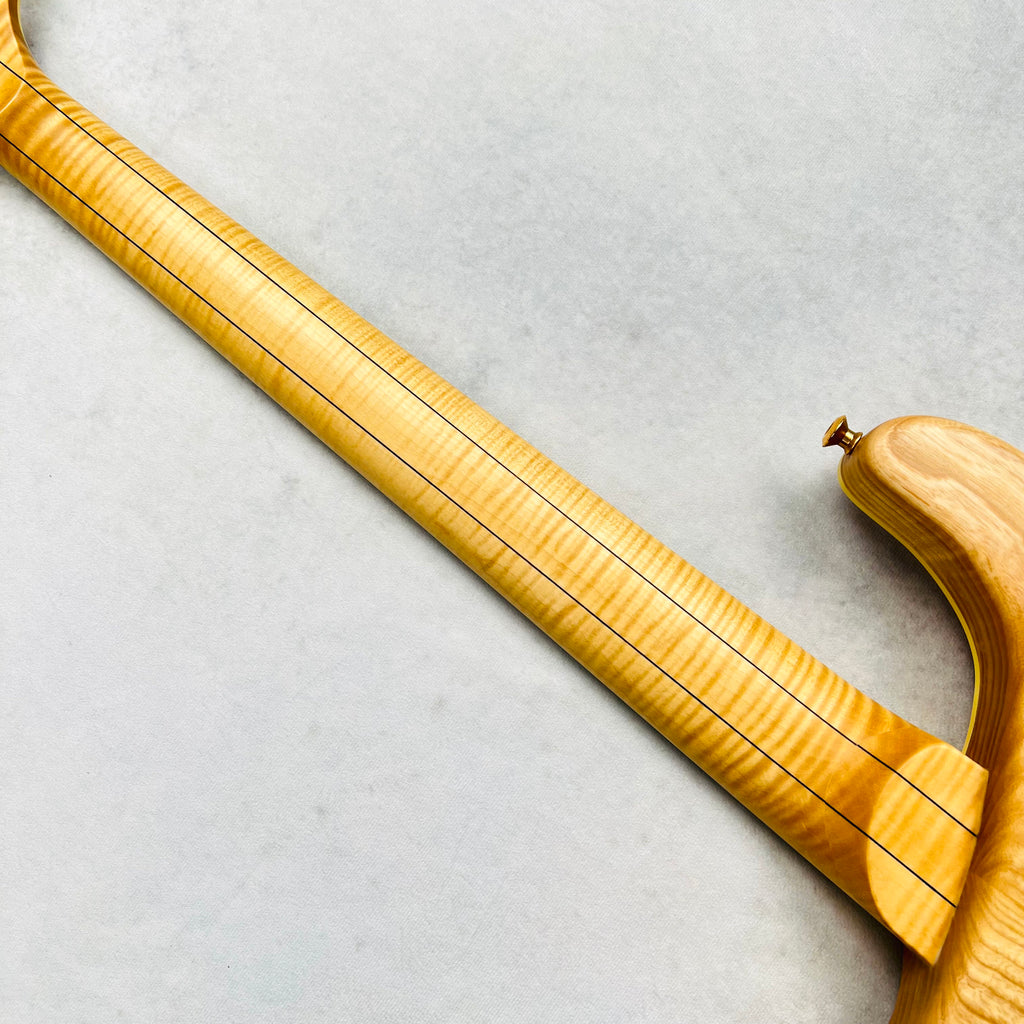 Mensinger Joker B 5P Ash Fretless 5-String Bass 2023 - Natural - 13
