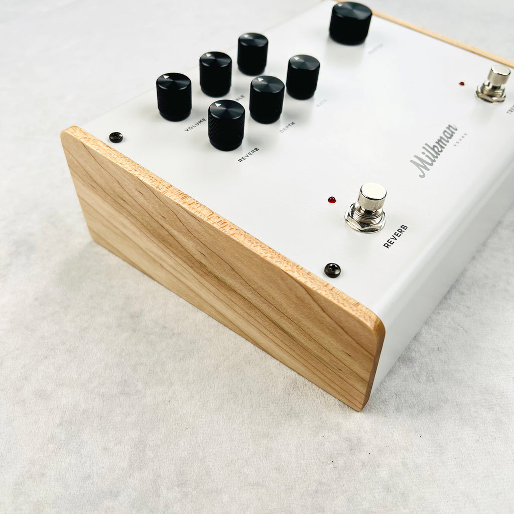Milkman The Amp 50w Guitar Head - White - 4