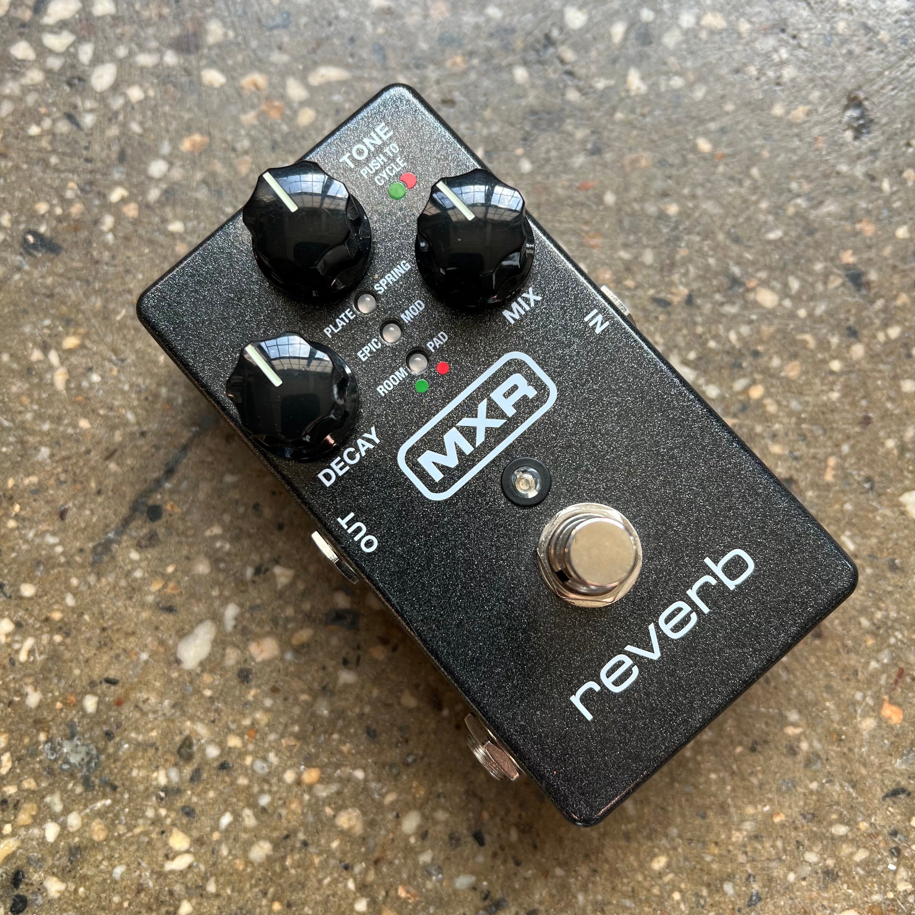 MXR M300 Reverb Pedal - Black