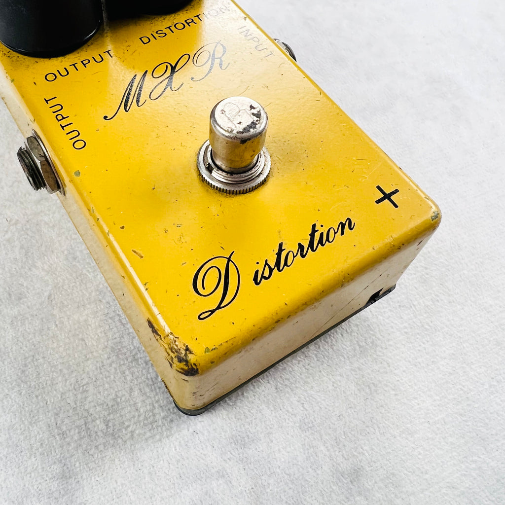 MXR MX-104 Script Distortion + 1975 - Yellow - 2