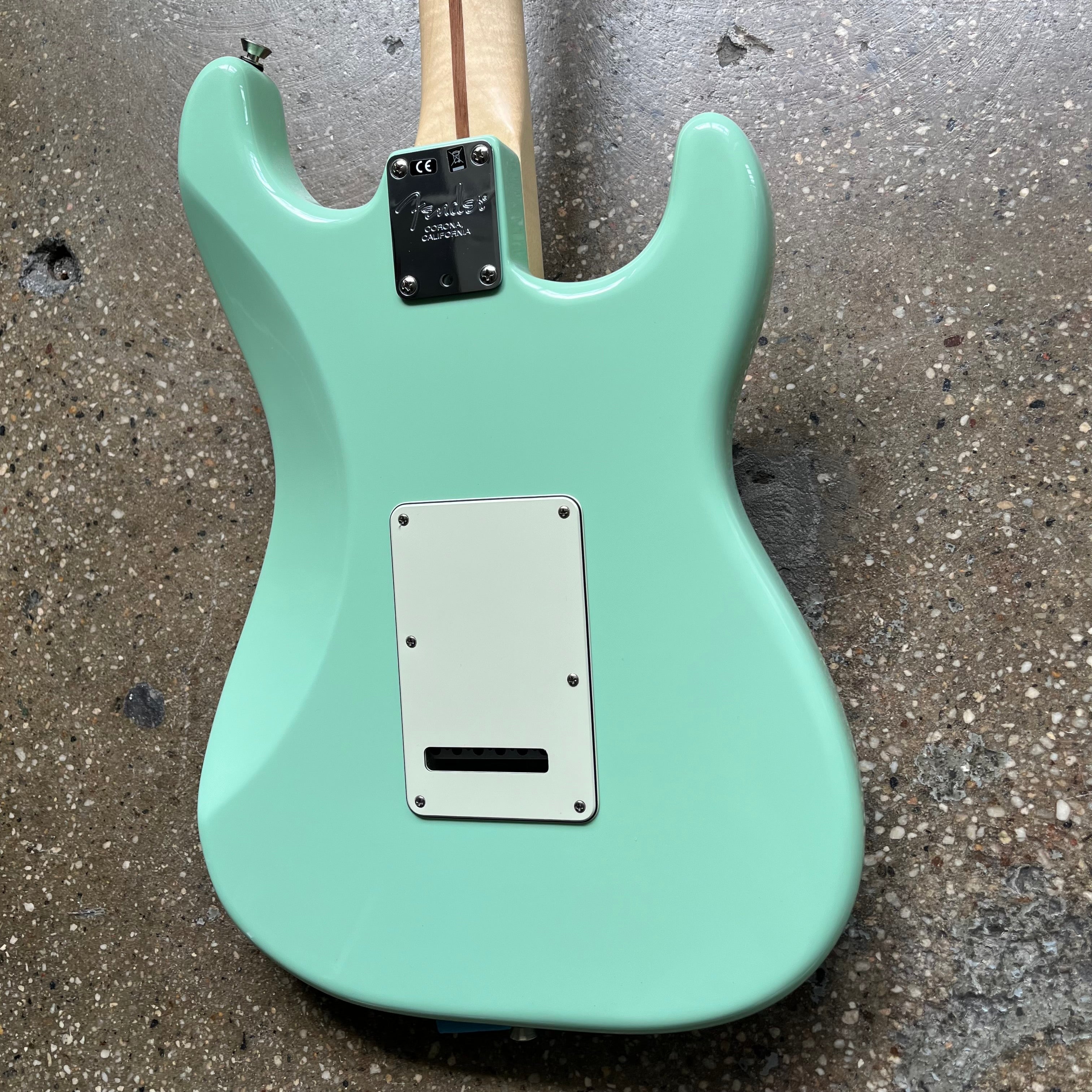 Fender AmericanProfessionalStratocaster® Review Demo - Fender American Professional Stratocaster - YouTube