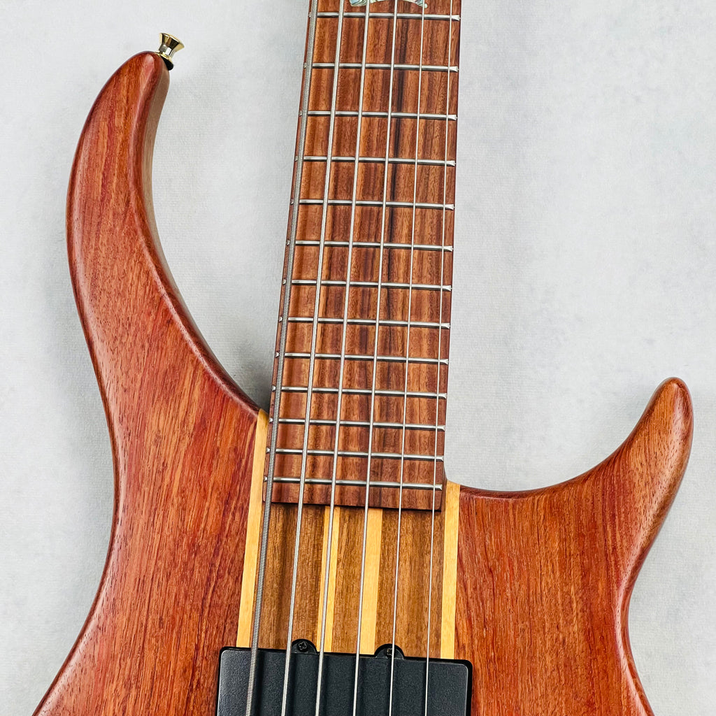Peavey USA Cirrus Mahogany 6-String Bass 2000s - Natural - 3