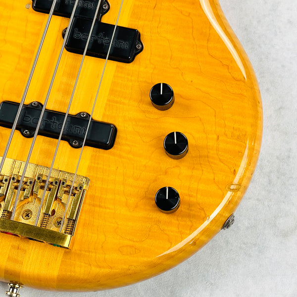 Pedulla Buzz Bass 4-String Fretless 1989 - Transparent Amber - 6