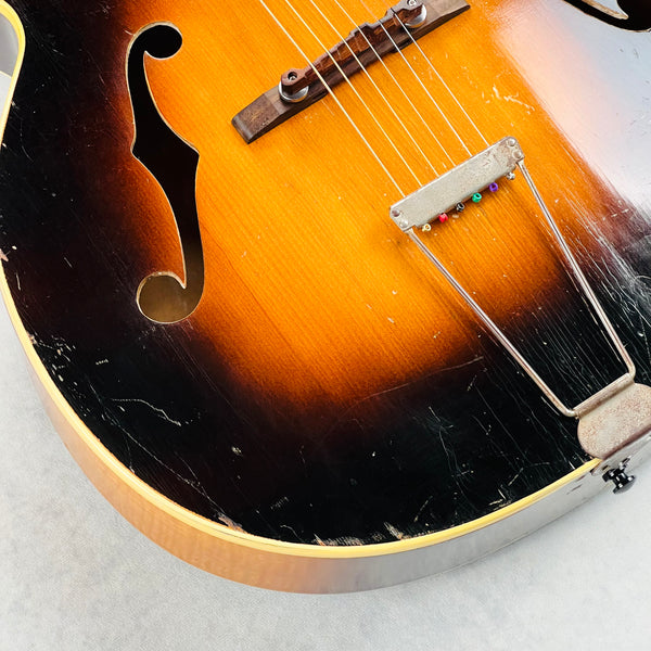 Silvertone Aristocrat Deluxe Acoustic Archtop 1947 - Sunburst - 4