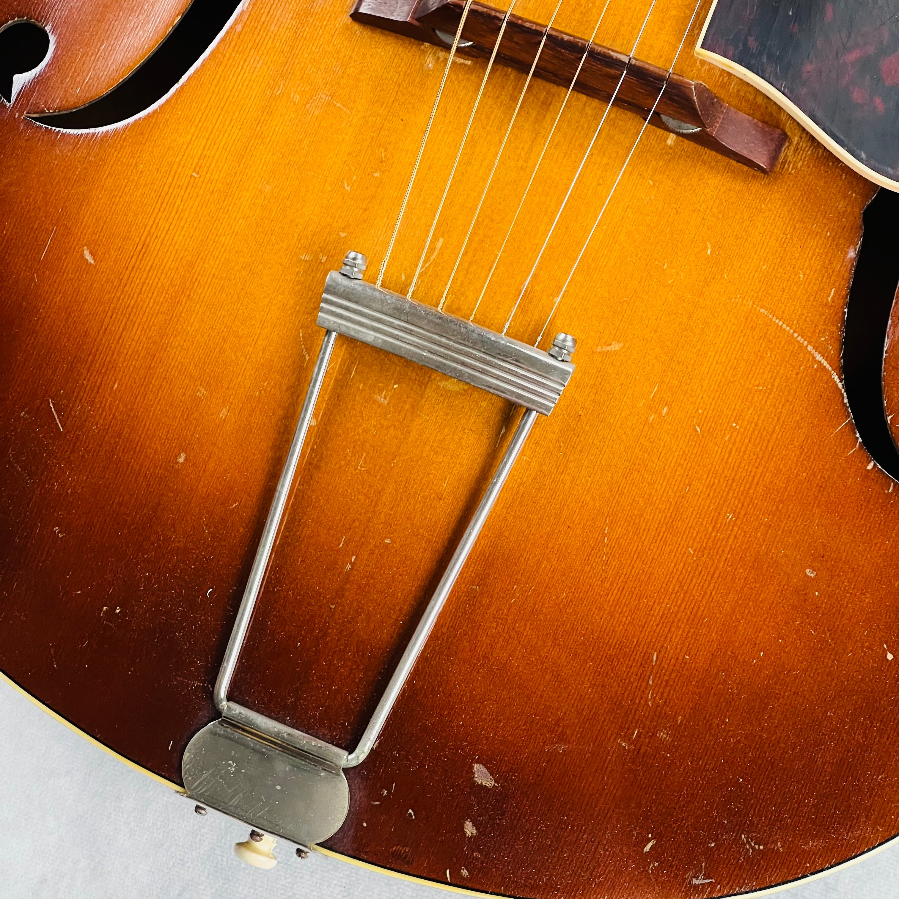 S.S. Stewart Archtop Guitar 1940s - Sunburst | Tone Wolf