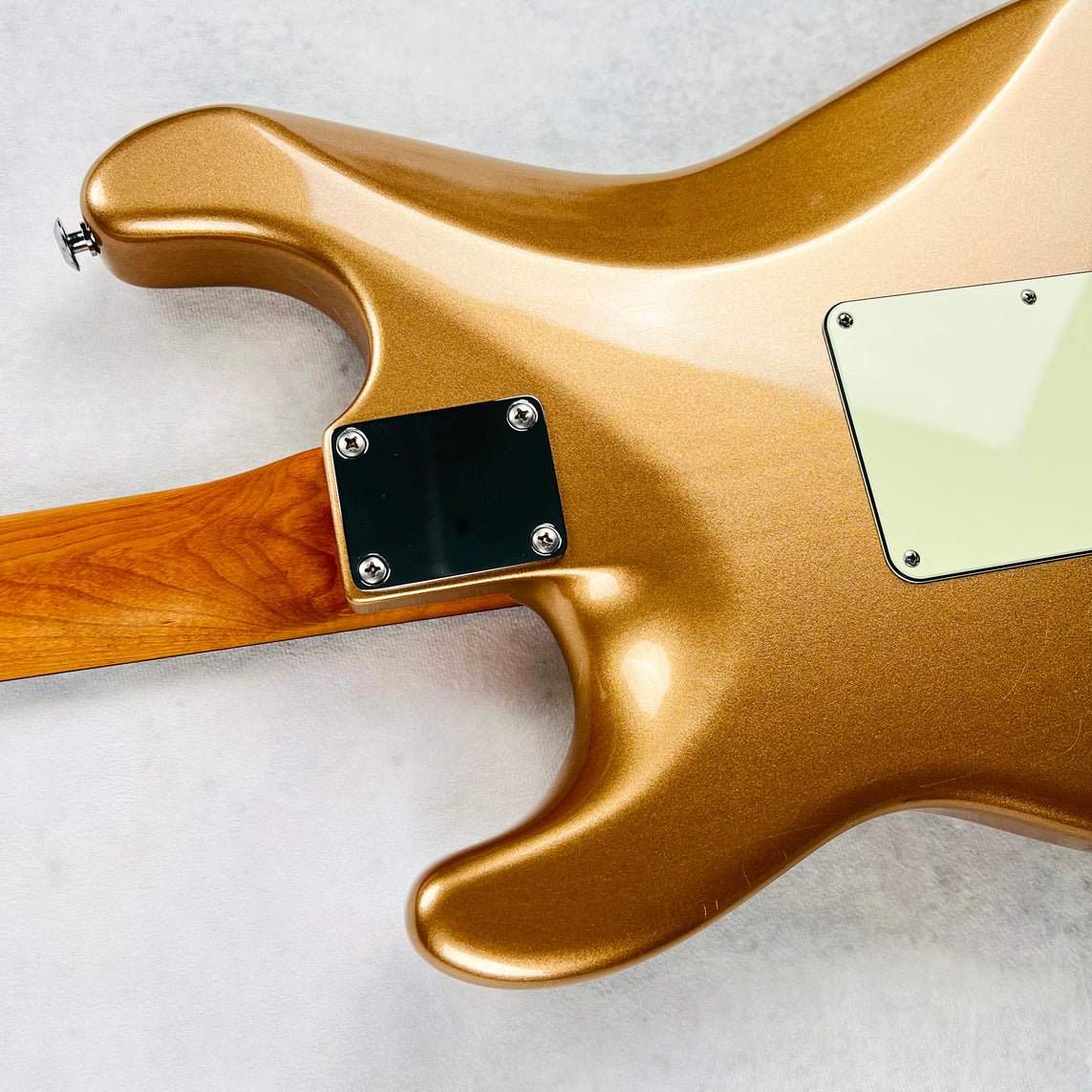 Suhr Classic S Antique 2020s - Firemist Gold | Tone Wolf