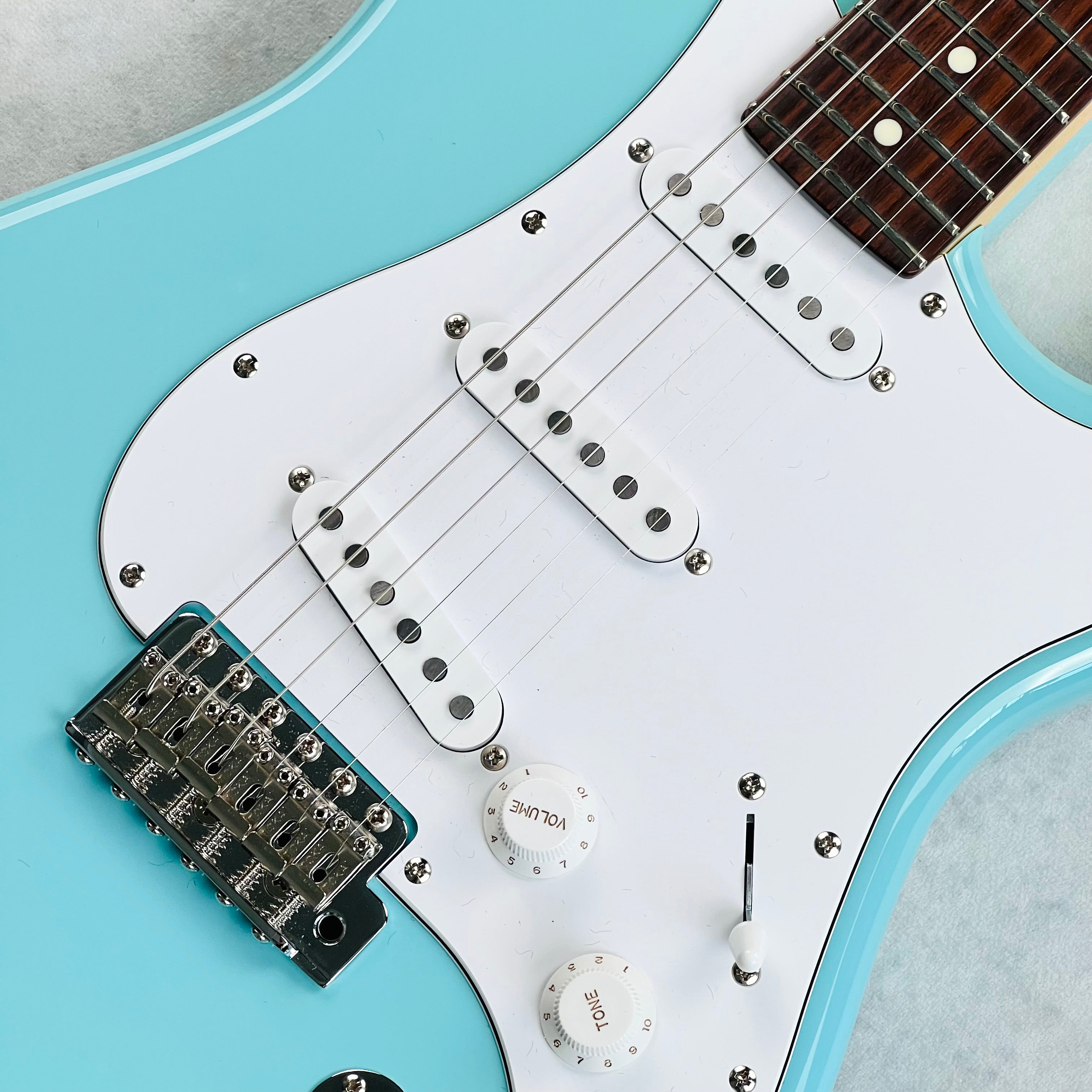Tokai AST-104 Goldstar Sound 2021 - Sonic Blue | Tone Wolf