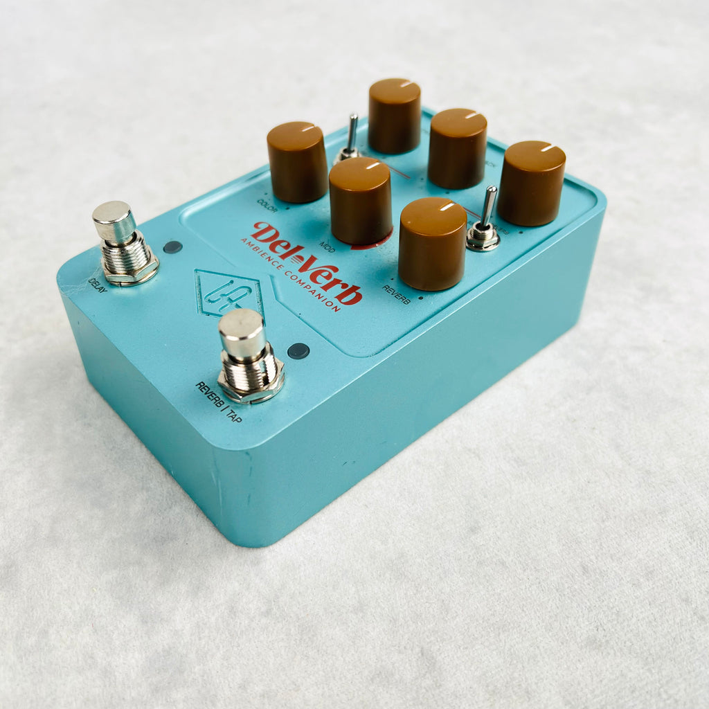 Universal Audio Del-Verb Ambience Companion Pedal - Seafoam Green - 5