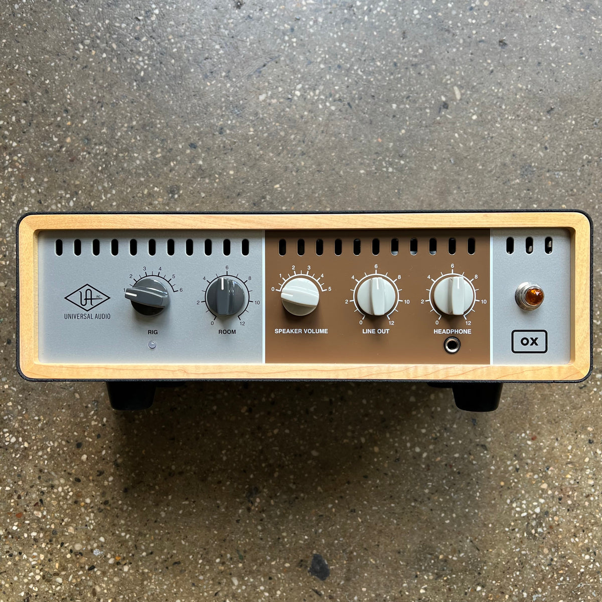 Universal Audio OX Amp Top Box Attenuator 2019 - Present - Silver