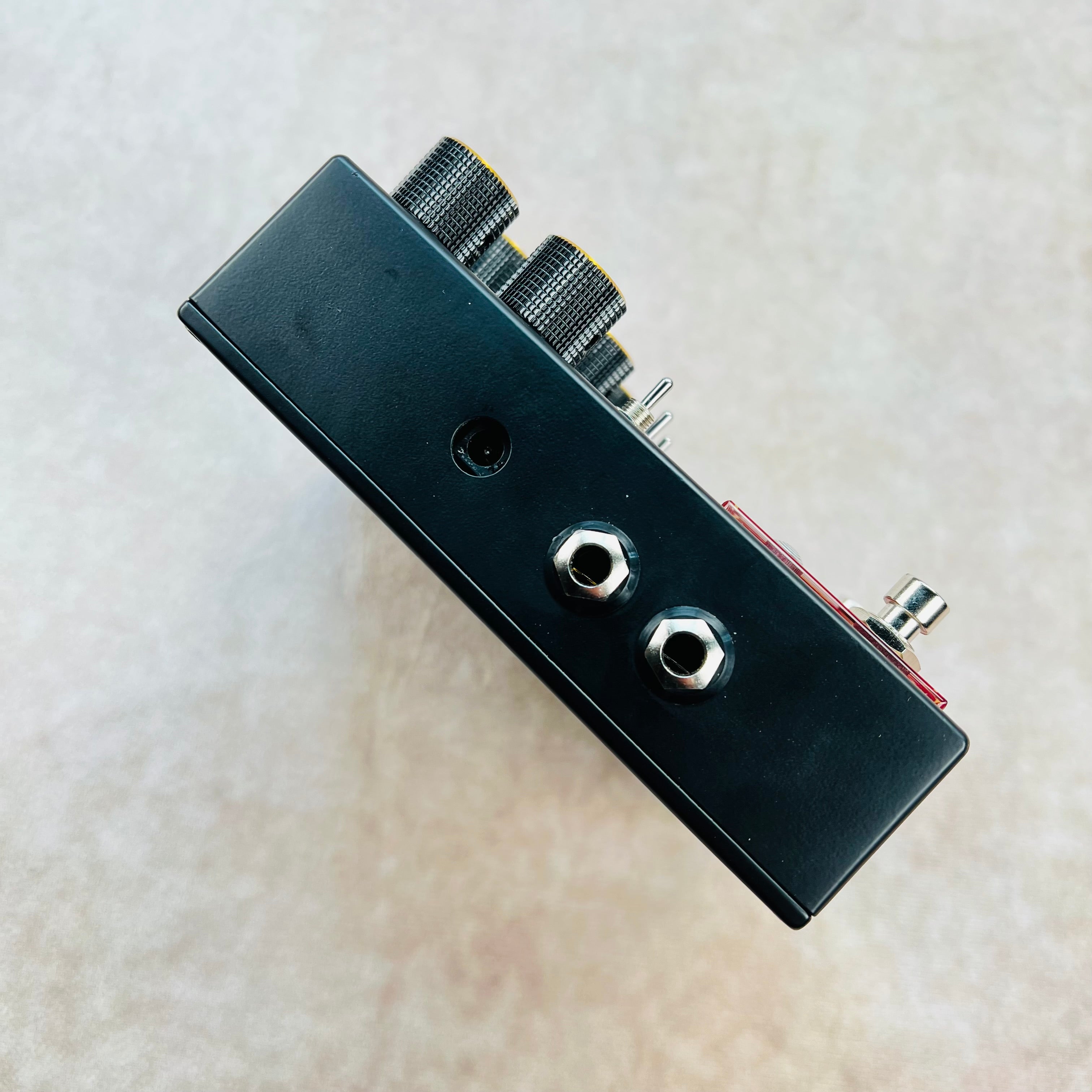 Walrus Audio Meraki Stereo Analog Delay - Black & Red