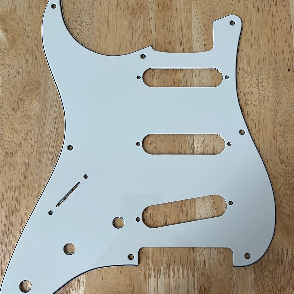Left Handed Stratocaster Pickguard - Parchment for Fender