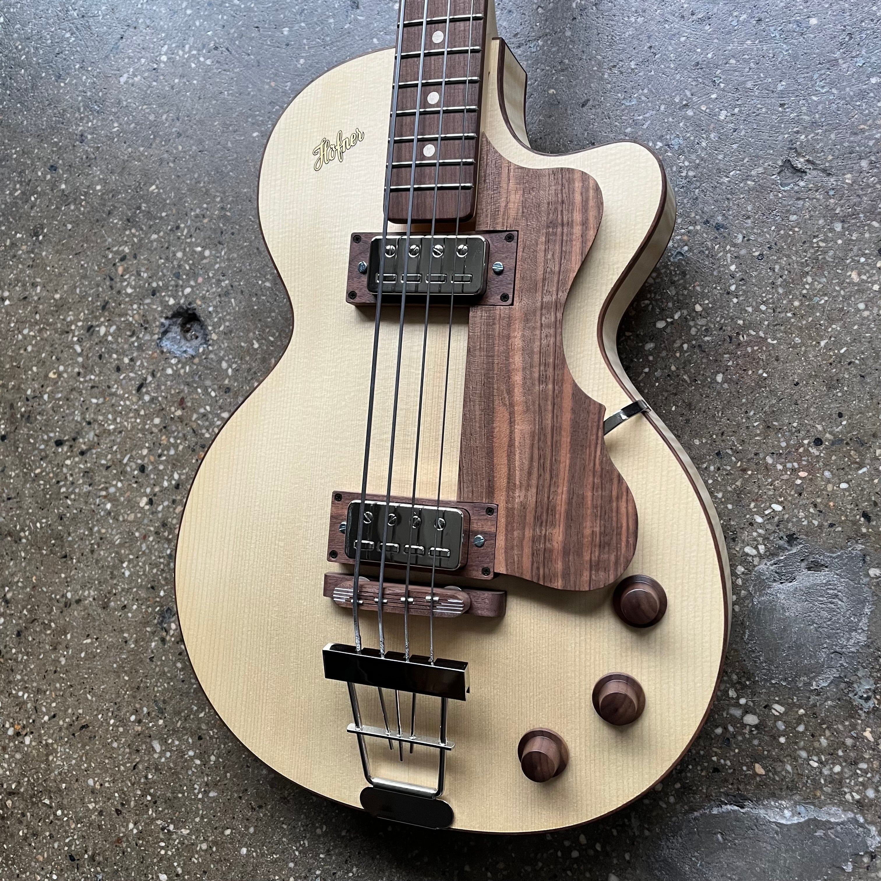 Hofner Club Bass - Green Line | Tone Wolf