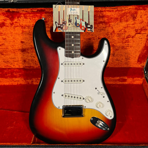 Fender Stratocaster Hardtail 1965 - Three Tone Sunburst