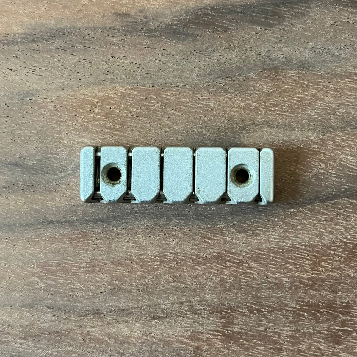 ギター Wilkinson roller nut Wilkinson Roller Nut - Satin Nickel | Tone Wolf