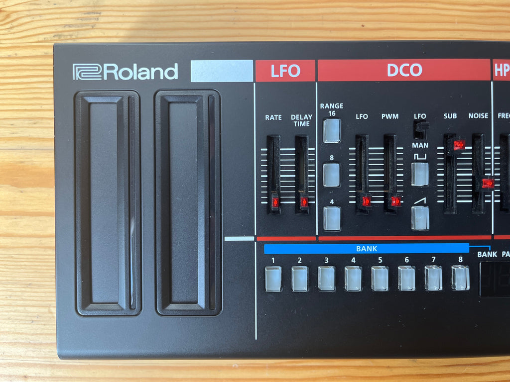 Roland JU-06 Boutique Series Digital Synthesizer Sound Module 2015 - Present - Black 2