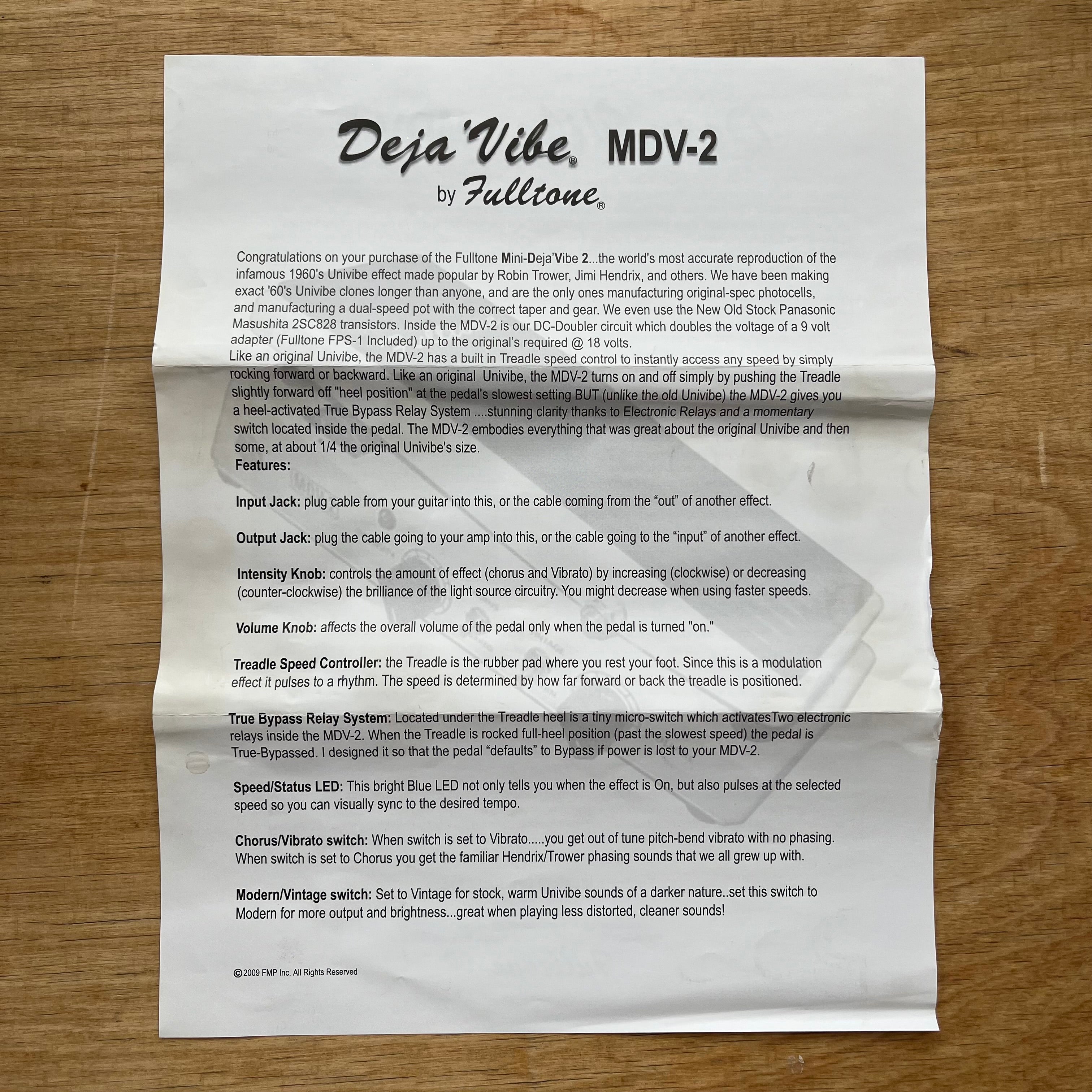 Fulltone Mini Deja Vibe MDV-2 2010 - White | Tone Wolf Fulltone Mini Deja Vibe MDV-2 2010 - White | Tone Wolf