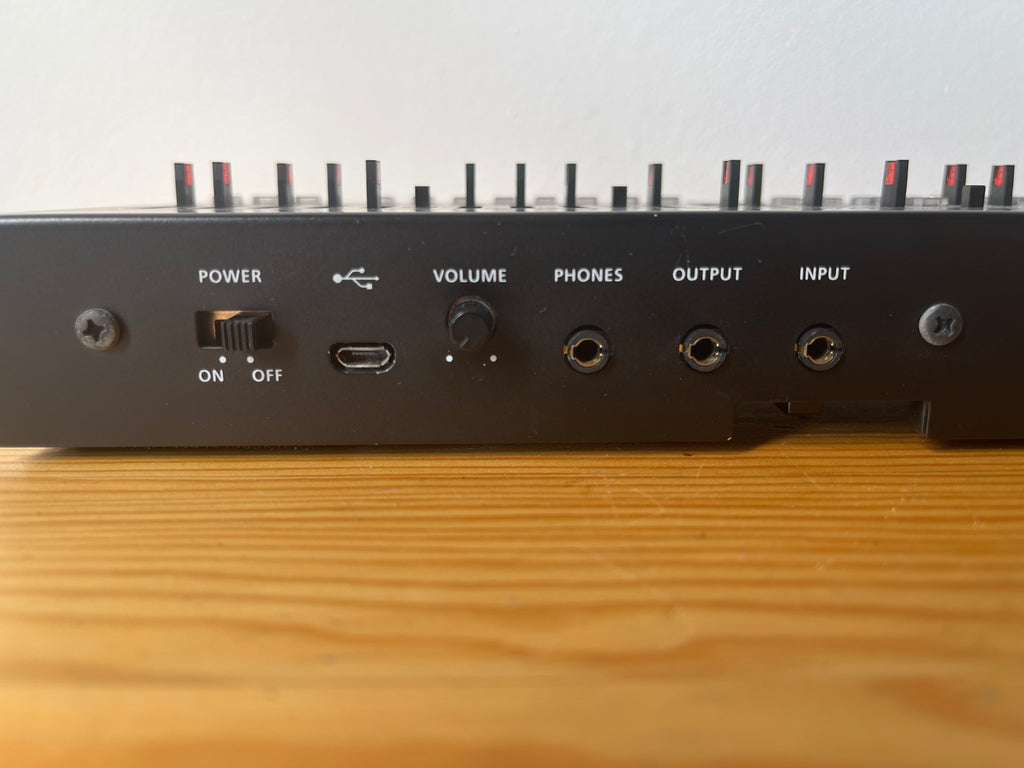 Roland JU-06 Boutique Series Digital Synthesizer Sound Module 2015 - Present - Black 7
